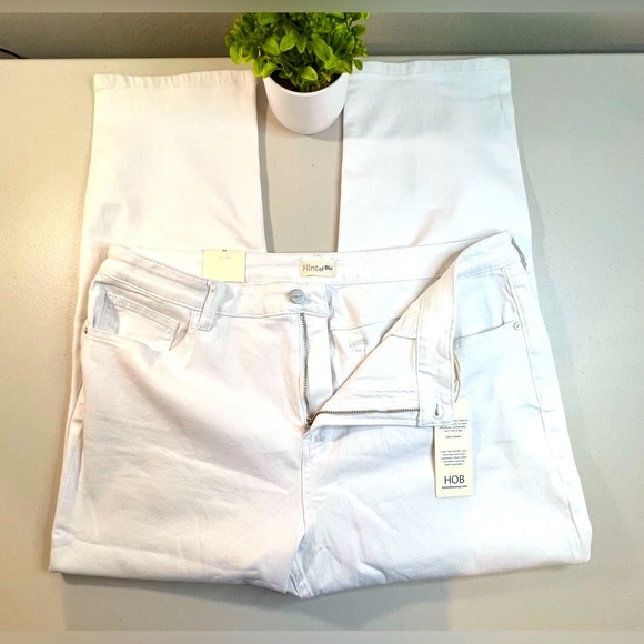 Hint of Blu Women’s Jeans, Straight Leg, Stretch Denim, White, Size 34, NWT - Picture 5 of 11